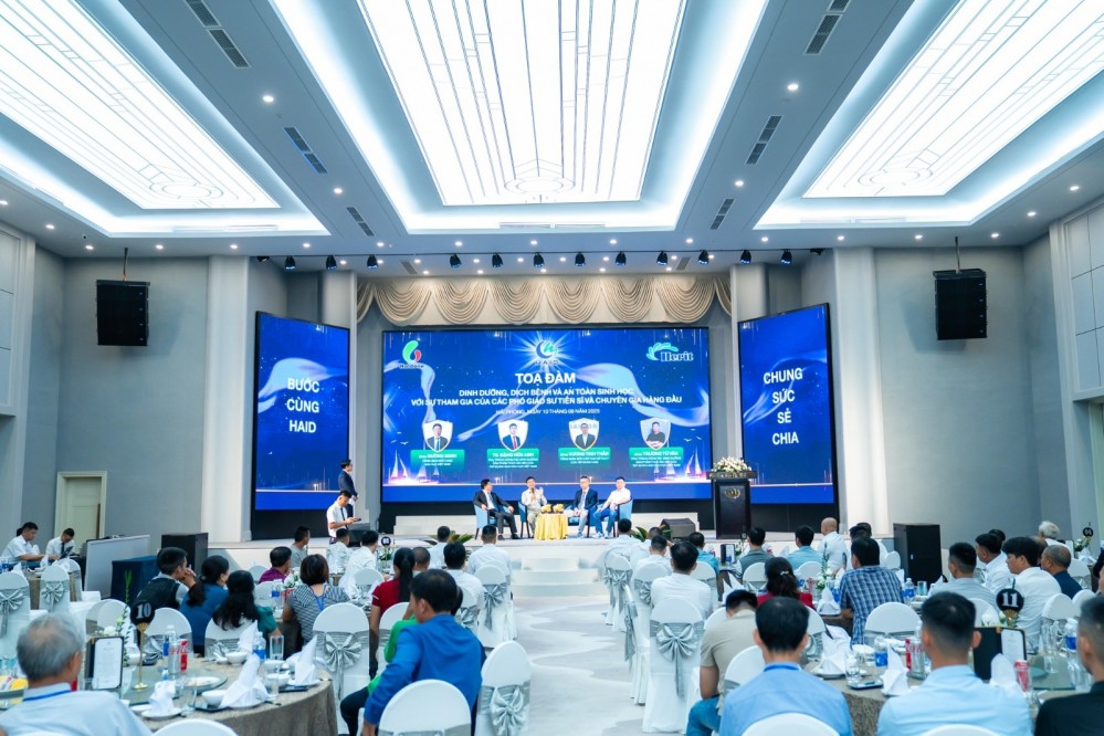 TOẠ ĐÀM DINH DƯỠNG, DỊCH BỆNH VÀ AN TOÀN SINH HỌC VỚI SỰ THAM GIA CỦA CÁC PHÓ GIÁO SƯ TIẾN SĨ VÀ CHUYÊN GIA HÀNG ĐẦU